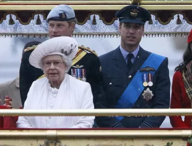 Кралица Елизабет II: Риск е принц Уилям да замине за Афганистан, принц Хари да отива