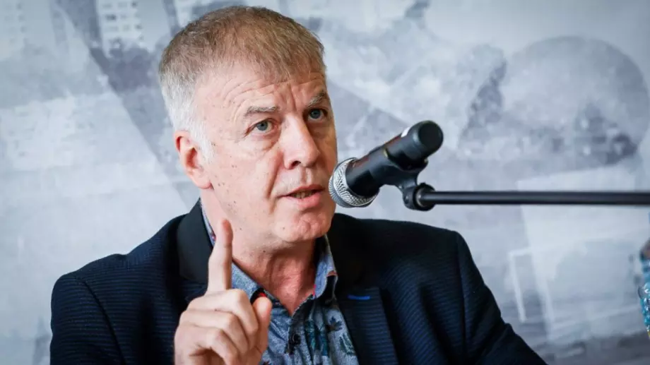 Наско Сираков уверен, че ще измъкне Левски, за НАП обяви: До един-два месеца