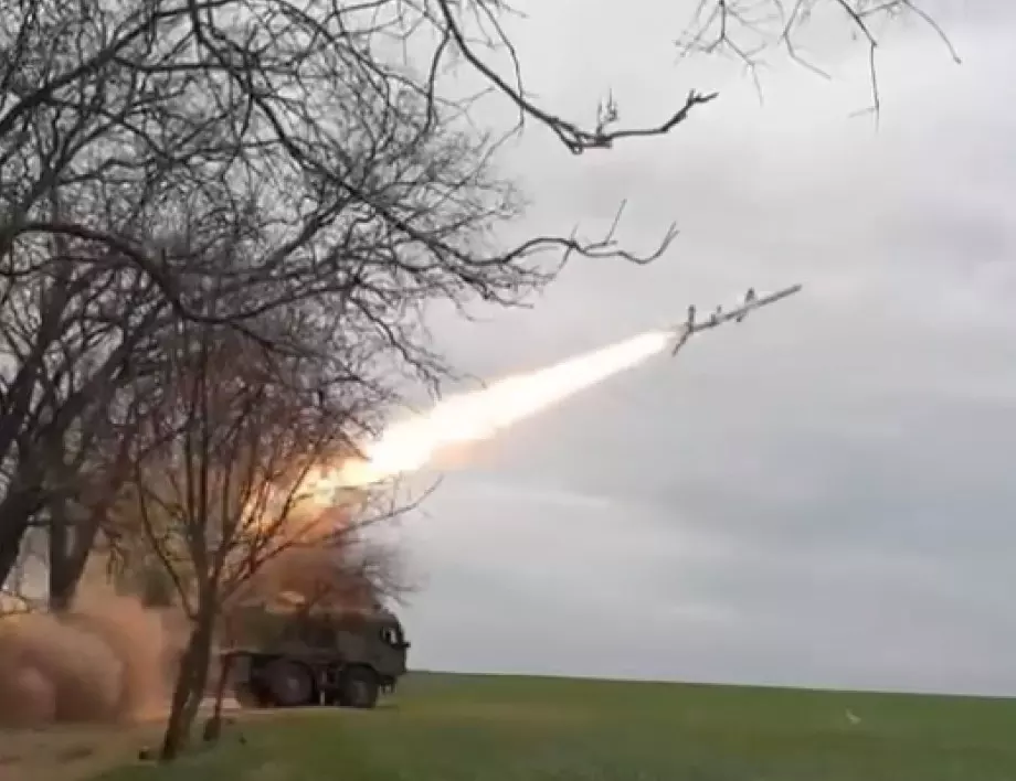 Украинска ракета "Нептун" порази кораба "Константин Олшански" (САТЕЛИТНИ СНИМКИ)
