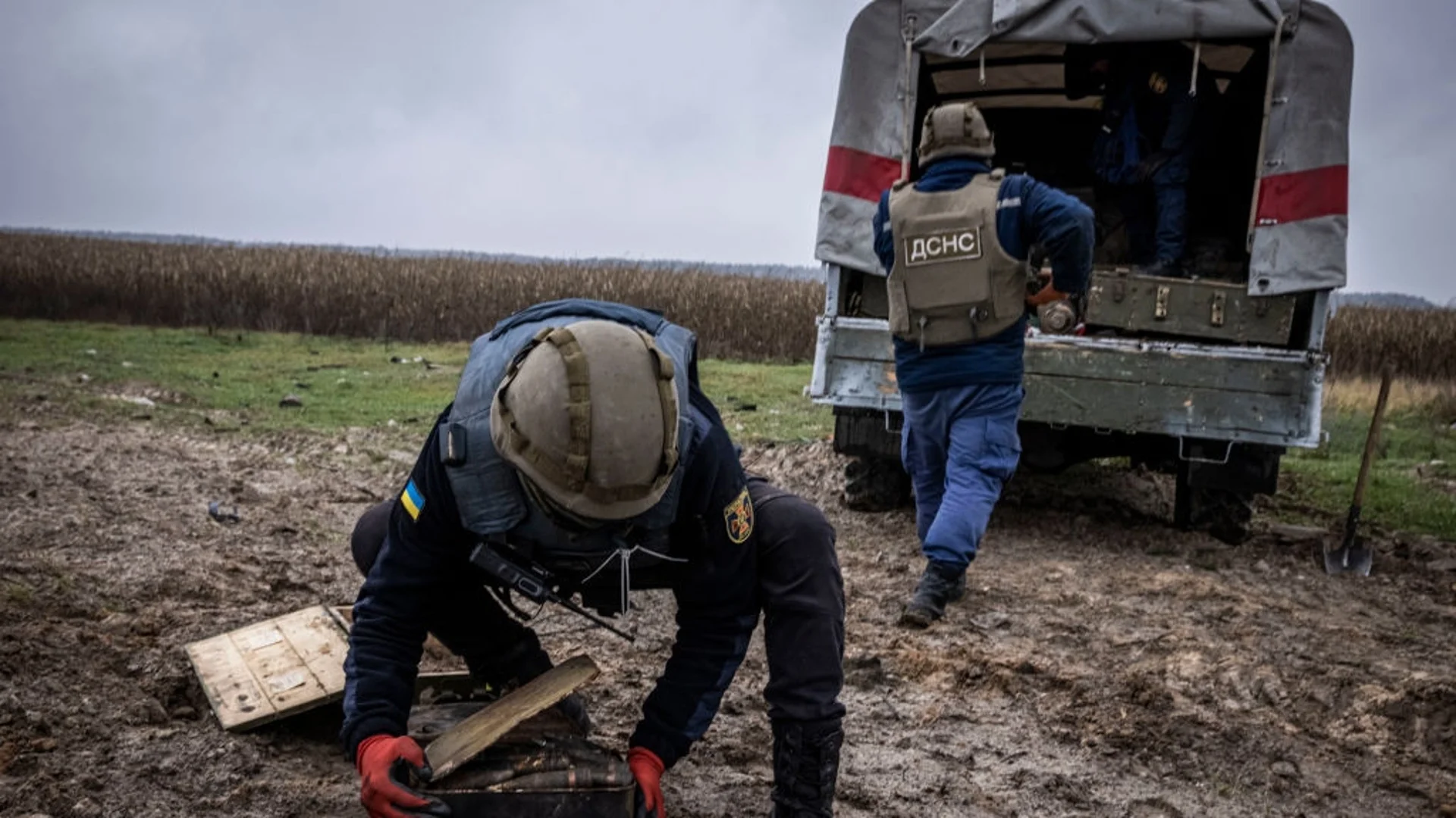 В Украйна минираната територия е по-голяма по площ от цяла Гърция