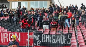 {{ otherArticle[0].article.title }}