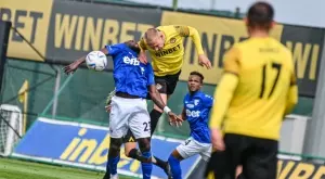 {{ otherArticle[0].article.title }}