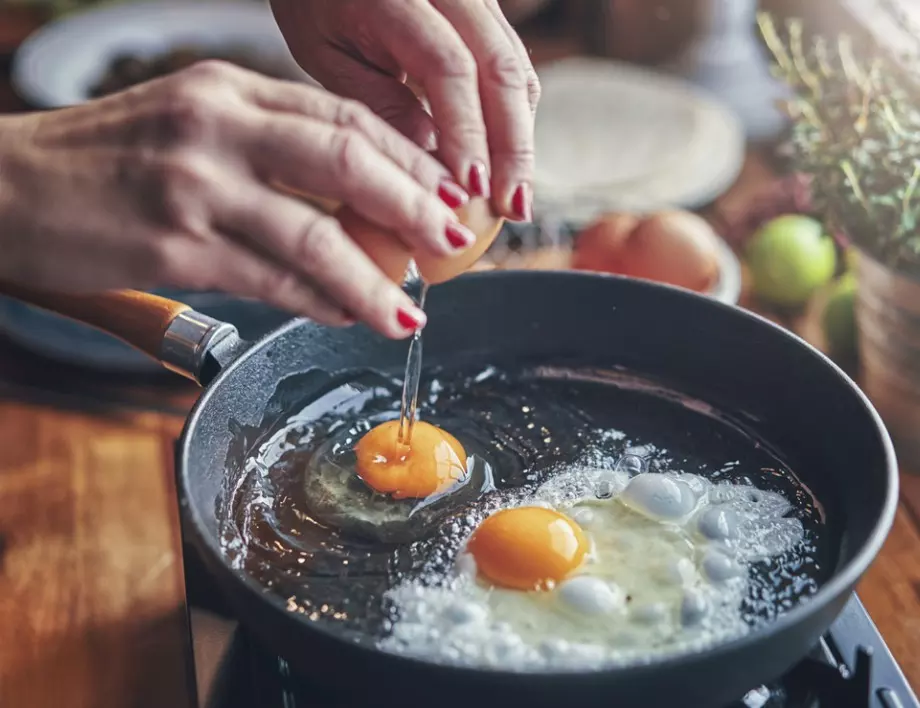 Не гответе яйцата по тези 6 начина - вредни са за здравето