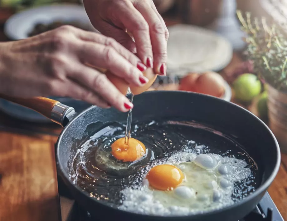 Една проста съставка ще направи вашите бъркани яйца още по-вкусни 