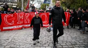 {{ otherArticle[0].article.title }}