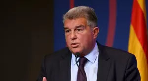 Въпреки казаното от Лапорта: УЕФА все още може да извади Барселона от Шампионска лига