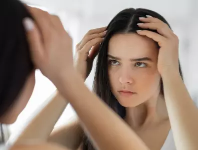 Ранно побеляване на косата - лекар разкри какво издава