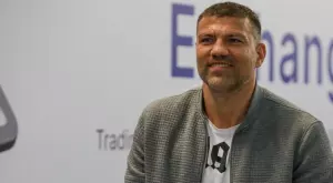 {{ otherArticle[0].article.title }}