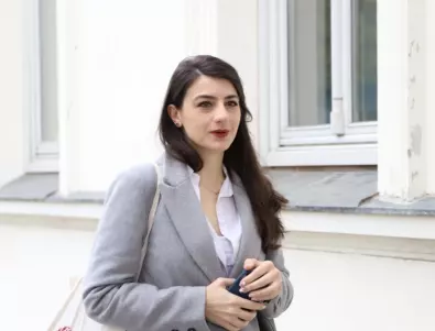 Прокуратурата още разследва договора за правна помощ на ББР с Лена Бориславова
