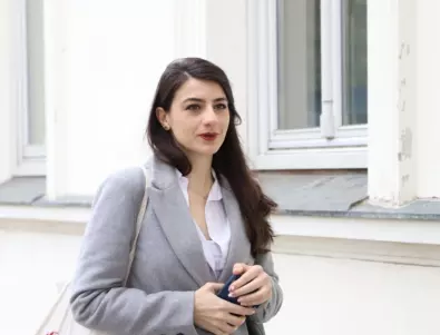 Лена Бориславова с нетърпение чака проектокабинета на ГЕРБ
