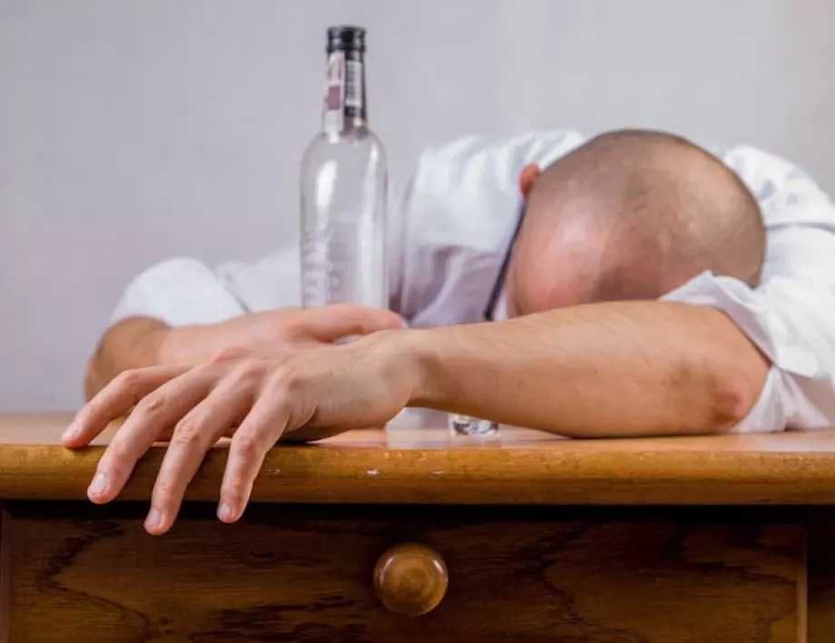 Алкохолът и махмурлукът - разяснения от руски специалист