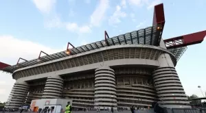 Тео Ернандес и Майк Менян от Милан напускат "Сан Сиро" преждевременно?