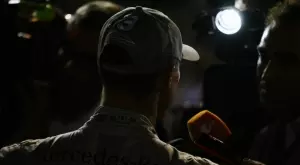 "Правя бавни крачки", "интервюто" с Михаел Шумахер, което се оказа измама