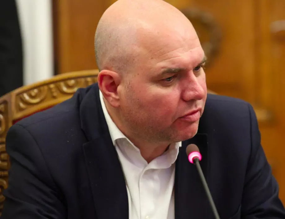 Владислав Панев: Обсъждаме номинация за шеф на НЗОК, разговаряхме с трима