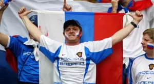 1200 ултраси в бой! Руски фенове си спретнаха невиждано меле (ВИДЕО)