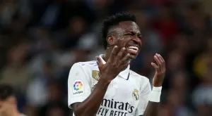 Ироничен жест ядоса Винисиус, играчите на Осасуна го атакуваха в тунела (ВИДЕО)