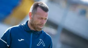 {{ otherArticle[0].article.title }}