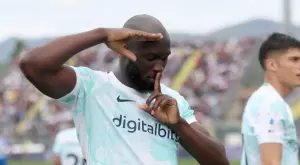 {{ otherArticle[0].article.title }}