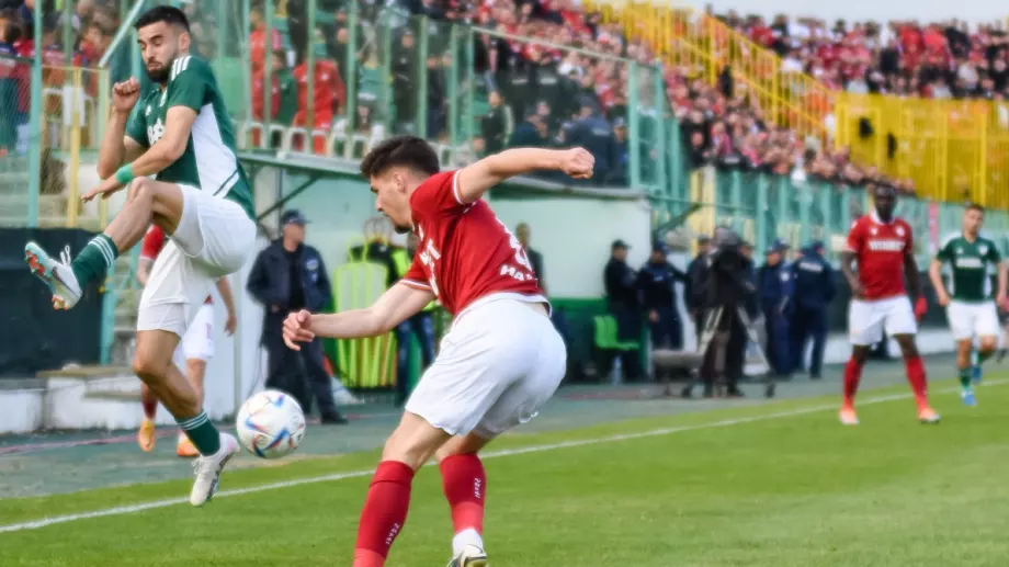 Победа за историята: ЦСКА пак е на върха в Първа лига, но не убеди и срещу Пирин (ВИДЕО)