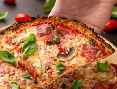 БЪРЗА пица с шунка и кашкавал: Перфектният традиционен вкус
