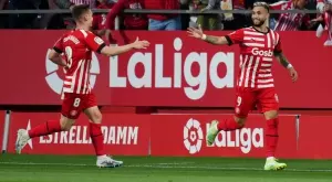 Кой е Валентин Кастелянос? Скромното момче, което собственоръчно разби Реал Мадрид