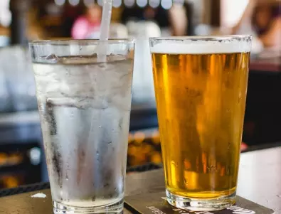 Кои са водещите принципи за избиране на халби за бира и чаши за вода?
