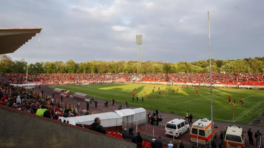 СНИМКА: На 5-и април бе съборена първата част от стадион "Българска армия"!