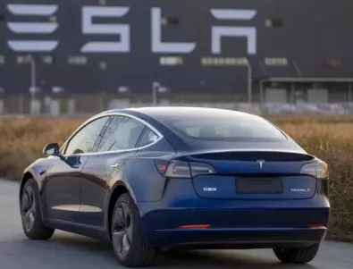 Tesla обяви с колко се разгражда батерията й след 322 000 километра