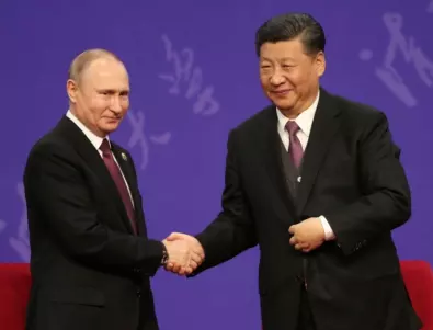 Си Дзинпин и Путин с послания към Запада