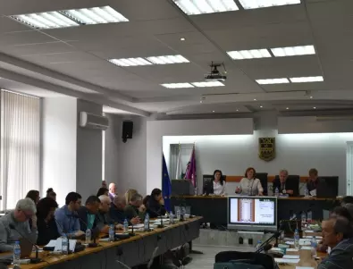 Общинските съветници в Ловеч приеха разчет на капиталовите разходи за 2023 г.