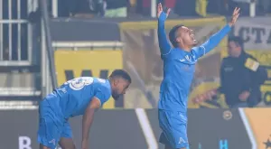 {{ otherArticle[0].article.title }}