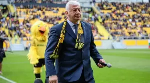 Кметът Димитров е категоричен: Всички искахме стадиона до края на годината, сега ще се забавим с месец