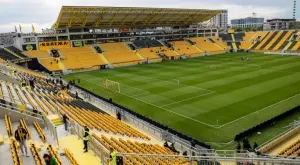 {{ otherArticle[0].article.title }}