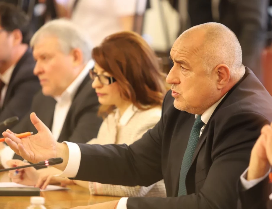 Коментар №3 на седмицата: Огромната изгода на Борисов - от всякакви развръзки и всякакви коалиции