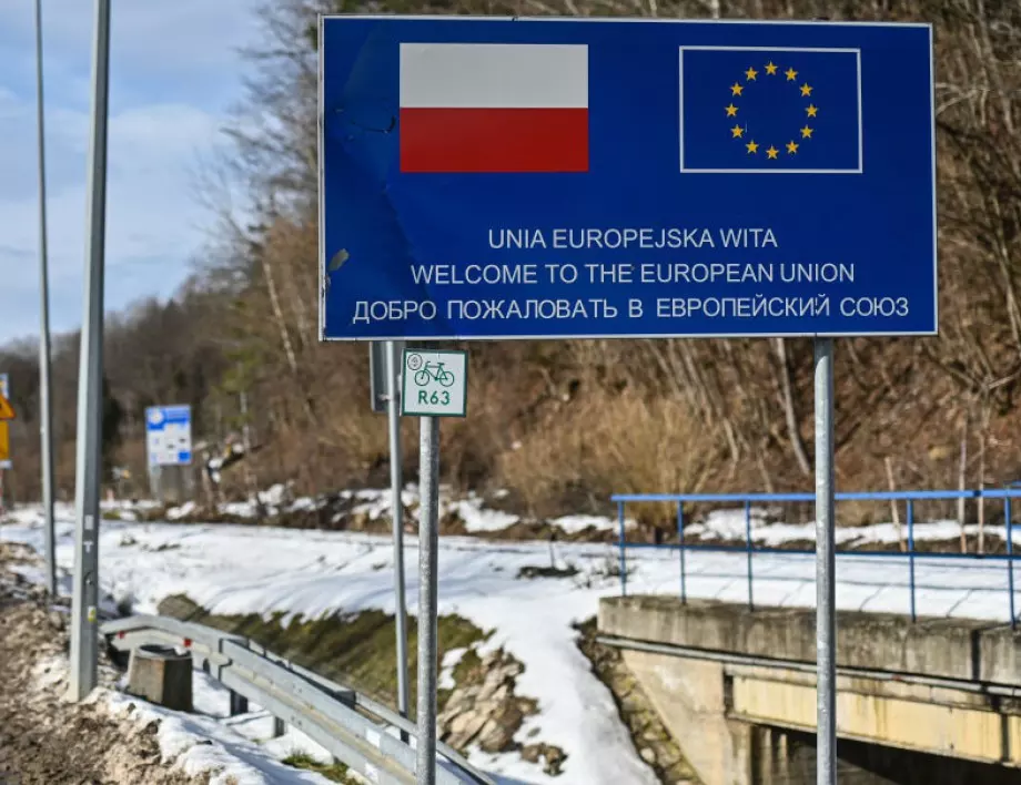След разпиляното украинско зърно: Украинци спират полски камиони на границата (ВИДЕО)