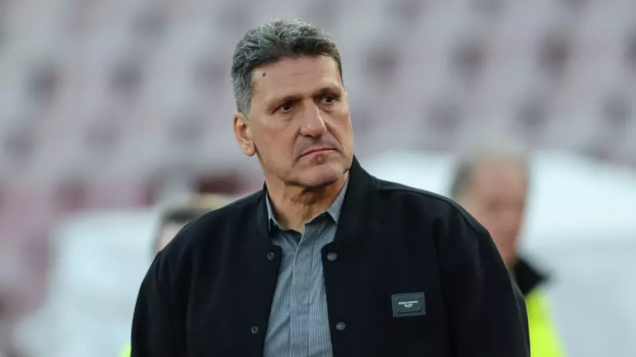 Директор в ЦСКА недоволства от решението за домакинството на Черно море, не вярва и във феърплея