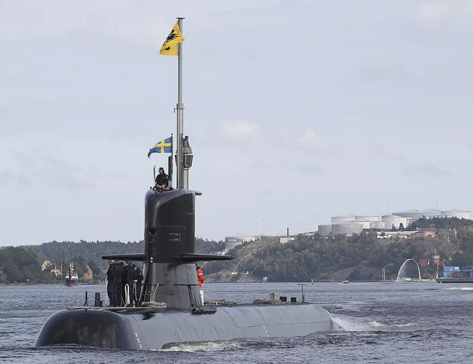Финландия и Швеция в повишена бойна готовност заради руски военни кораби близо до електропреносните мрежи