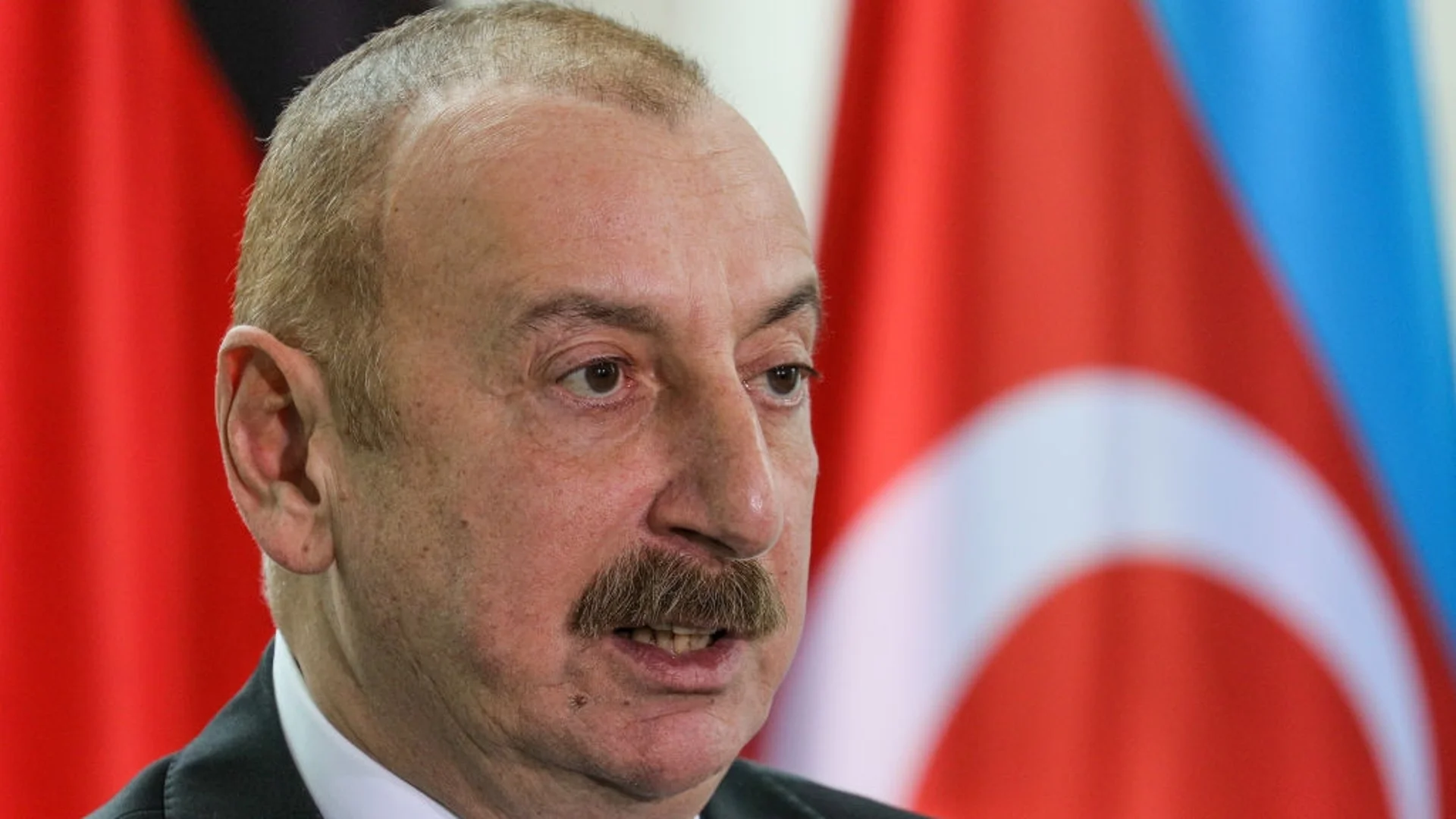 "Проблемът с Нагорни Карабах е решен": Азербайджан поиска разпускане на Минската група