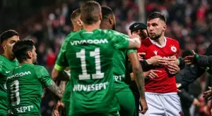 {{ otherArticle[0].article.title }}