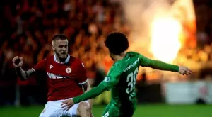 {{ otherArticle[0].article.title }}