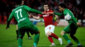 {{ otherArticle[0].article.title }}