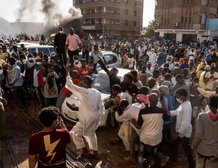 ООН предупреждава за 800 хил. бежанци от Судан 