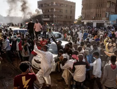 Сблъсъците в Судан продължават: Въздушен удар в Хартум уби поне 20 цивилни