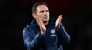 Спрягат Лампард за треньор на френски гранд