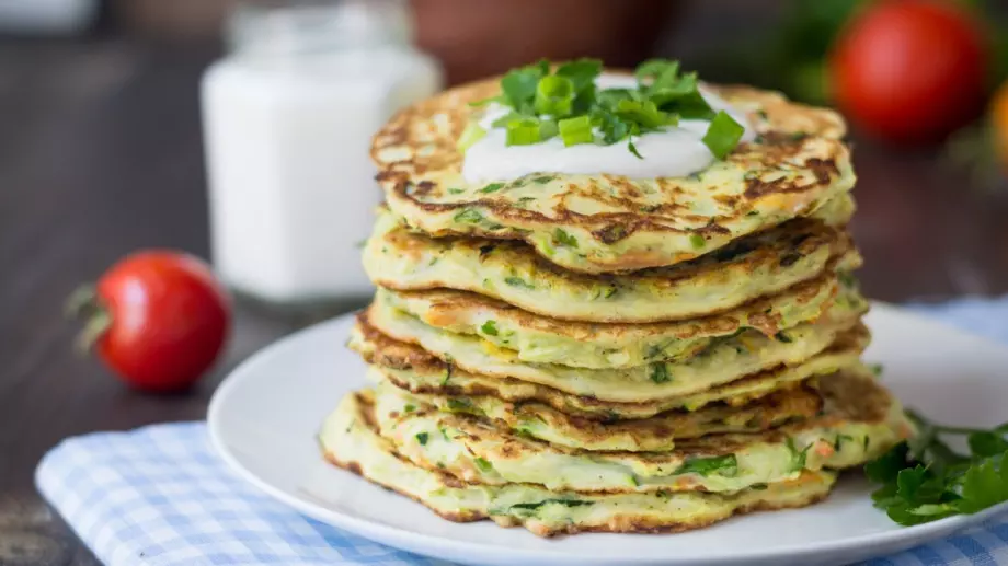 Домакиня издаде как приготвя най-вкусните кюфтета от тиквички
