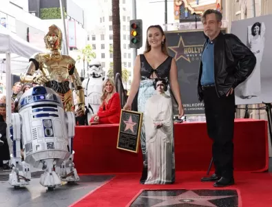 За 1, 2 млн. долара: Продават главата на легендарния C-3PO от 