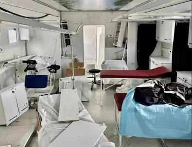 В Деня на Червения кръст Русия унищожи мобилна болница и складове на хуманитарната организация (СНИМКИ)
