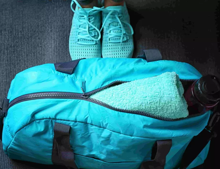 7 неща, които трябва да носим в чантата си за фитнес