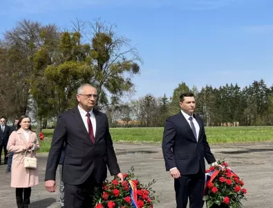 Поляците не пуснаха руския посланик да положи венец за 9 май (ВИДЕО)
