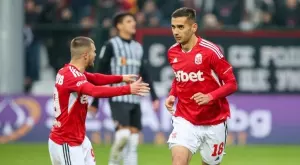 {{ otherArticle[0].article.title }}